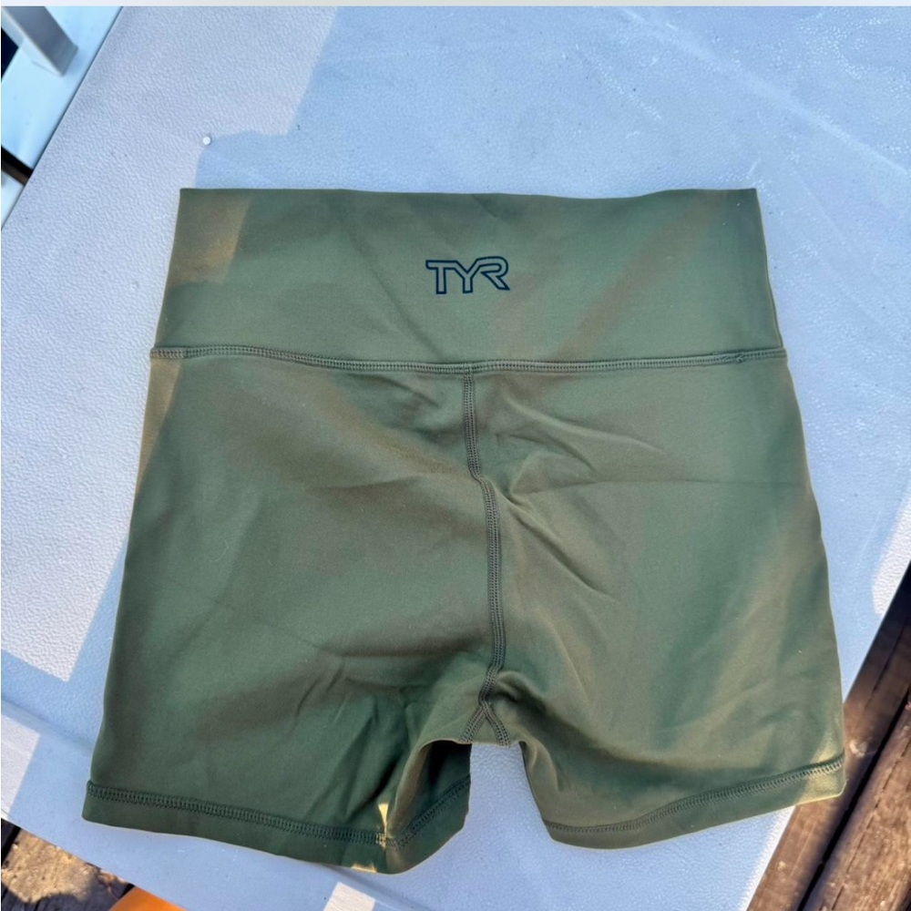BUNDLE - TYR ACTIVE WEAR